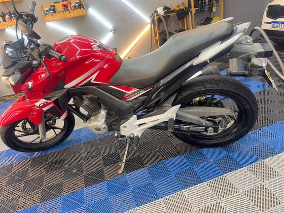 HONDA CB TWISTER 